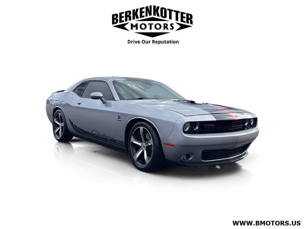 Used 2015 Dodge Challenger R/T Plus RWD image 1