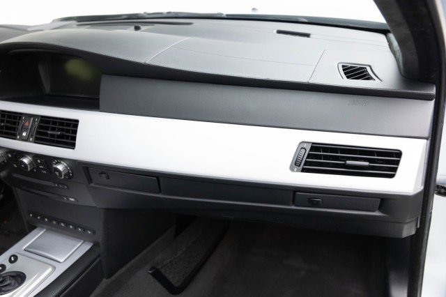 Used 2006 BMW M5 image 34