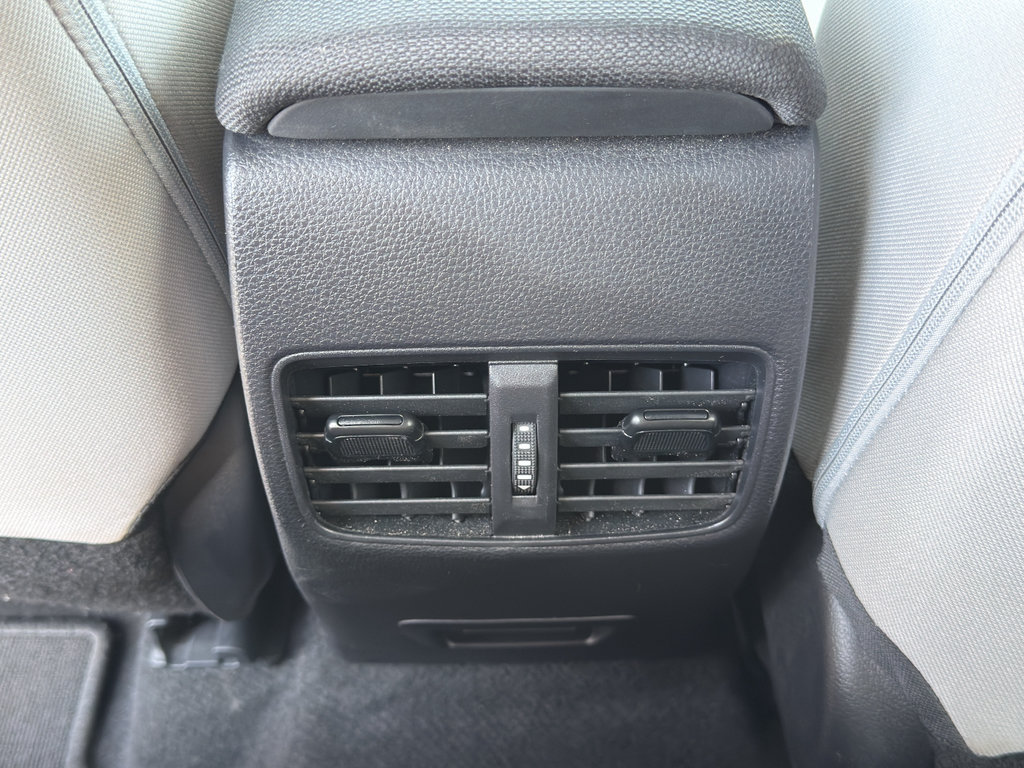 Used 2026 Toyota Corolla Cross LE FWD image 26