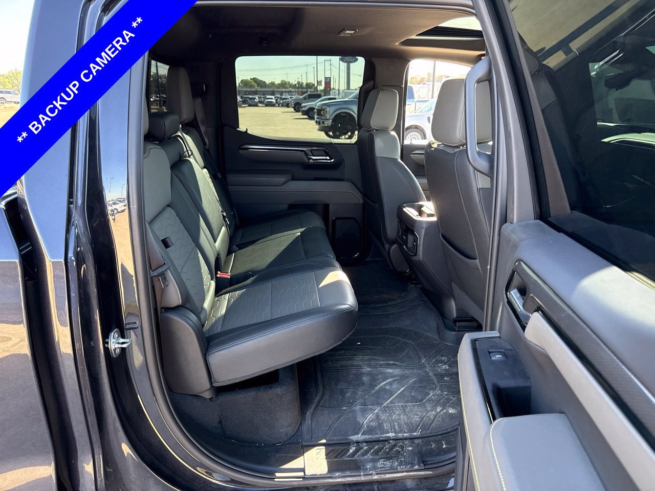 Used 2023 Chevrolet Silverado 1500 ZR2 w/ Technology Package AWD/4WD image 11