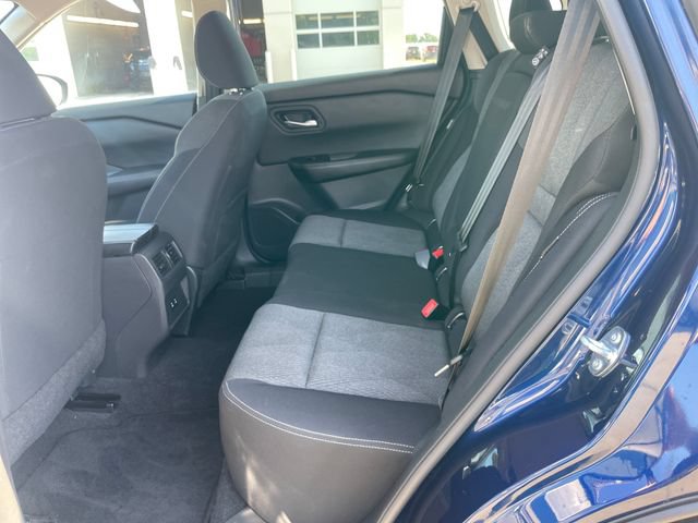 Used 2025 Nissan Rogue SV FWD image 47
