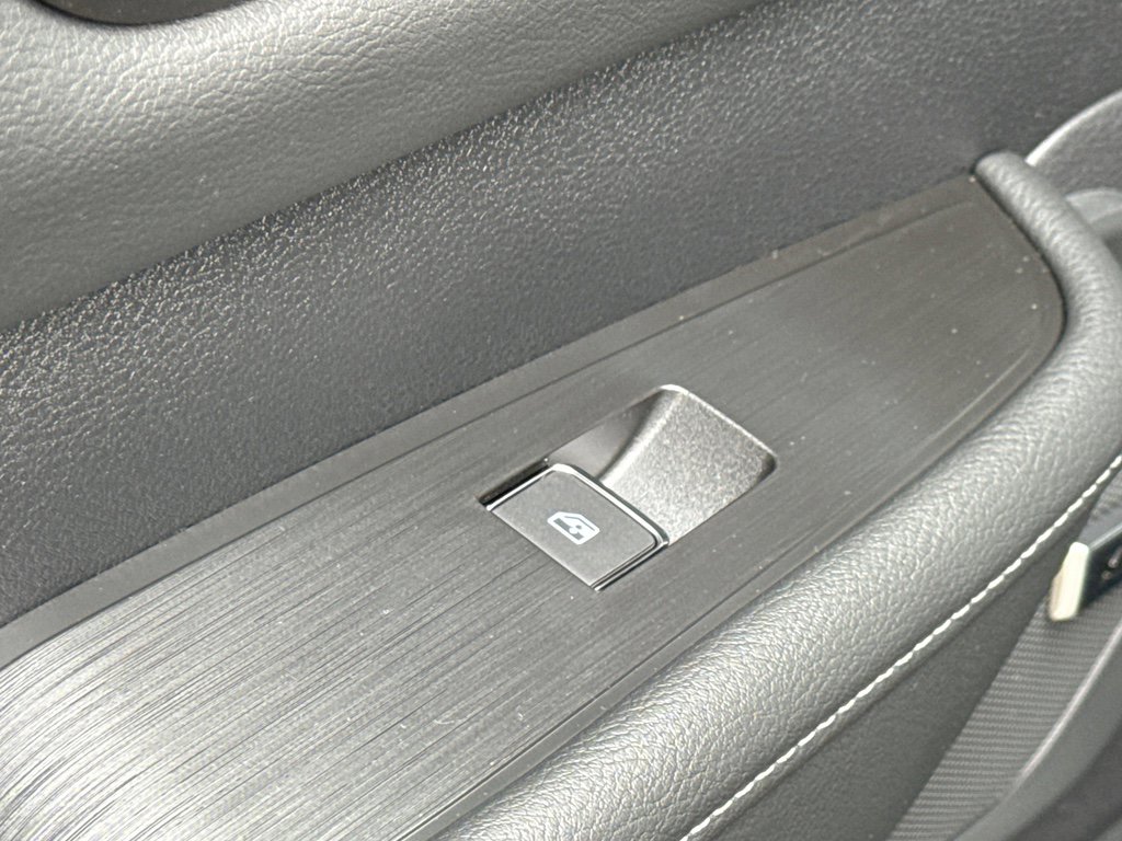 New 2026 Nissan Armada SL w/ Captain's Chari Seat Package image 30