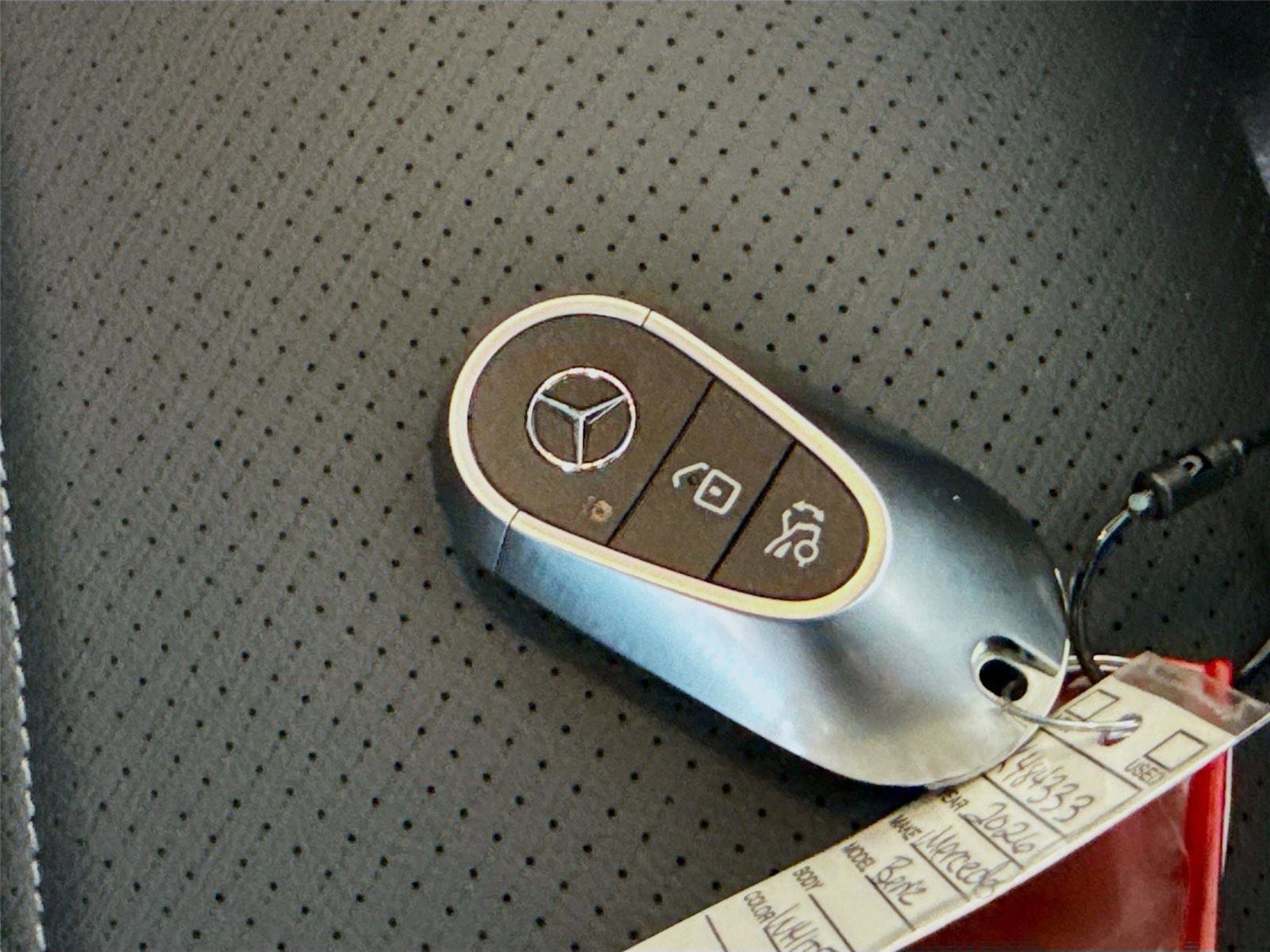 Used 2026 Mercedes-Benz GLC 300 4MATIC image 22