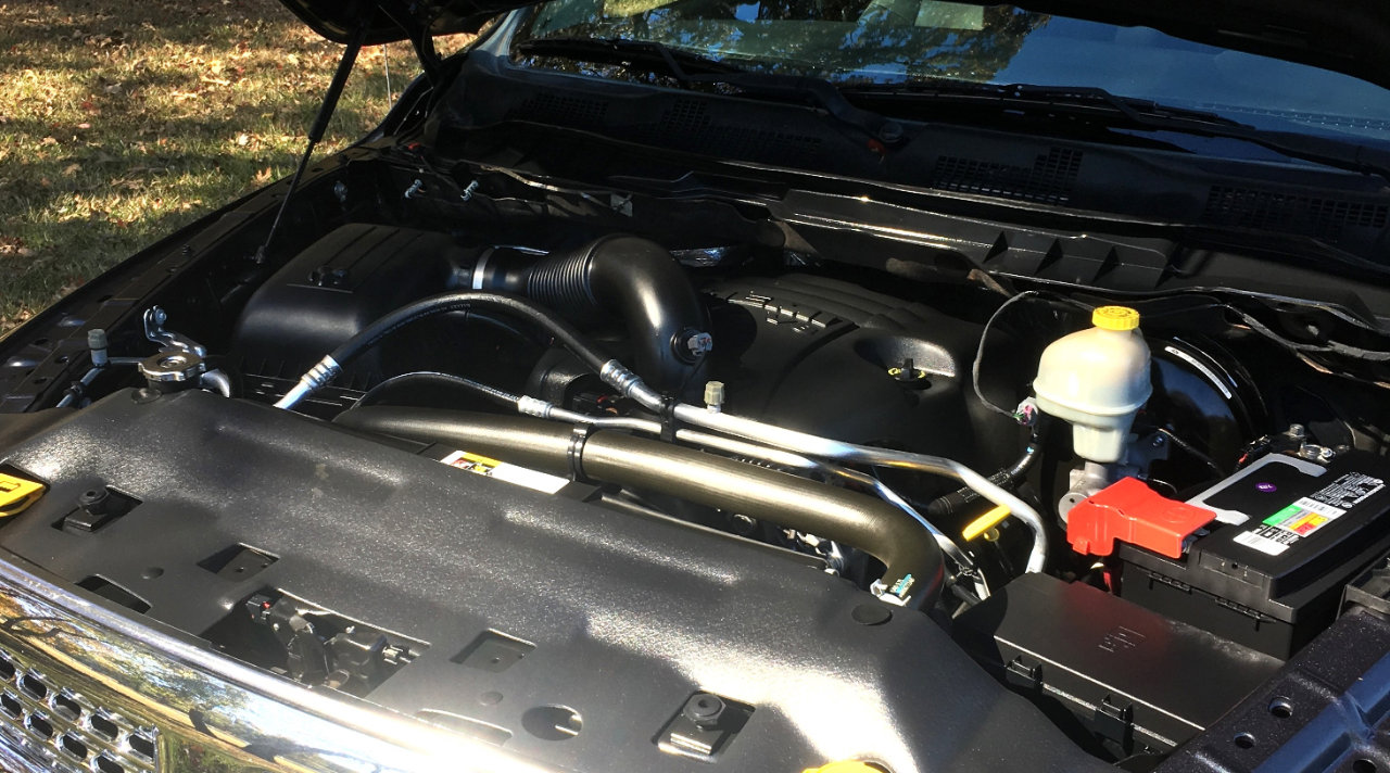 Used 2016 RAM 1500 Laramie w/ Convenience Group image 11