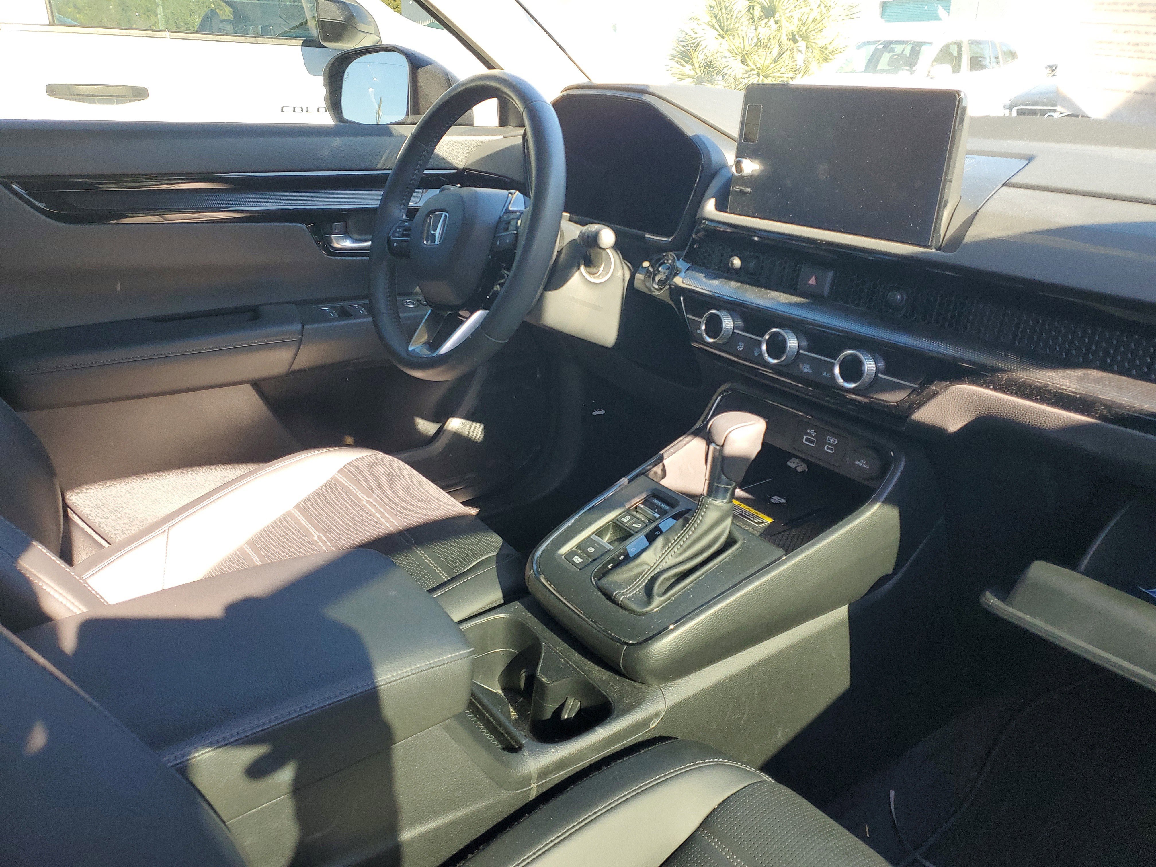 Used 2024 Honda CR-V EX-L image 10