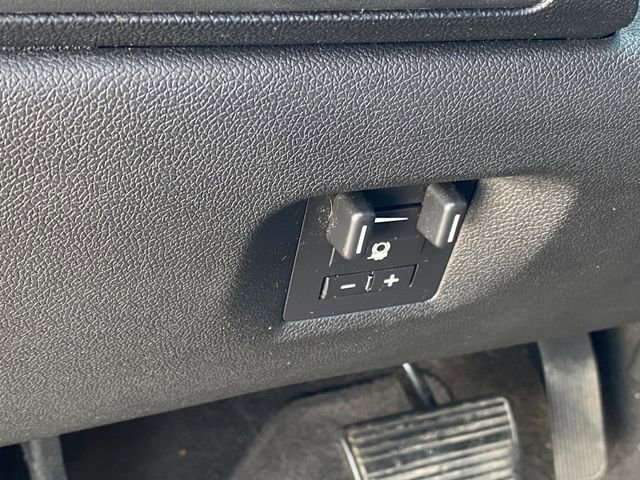Used 2012 GMC Yukon Denali AWD/4WD image 8