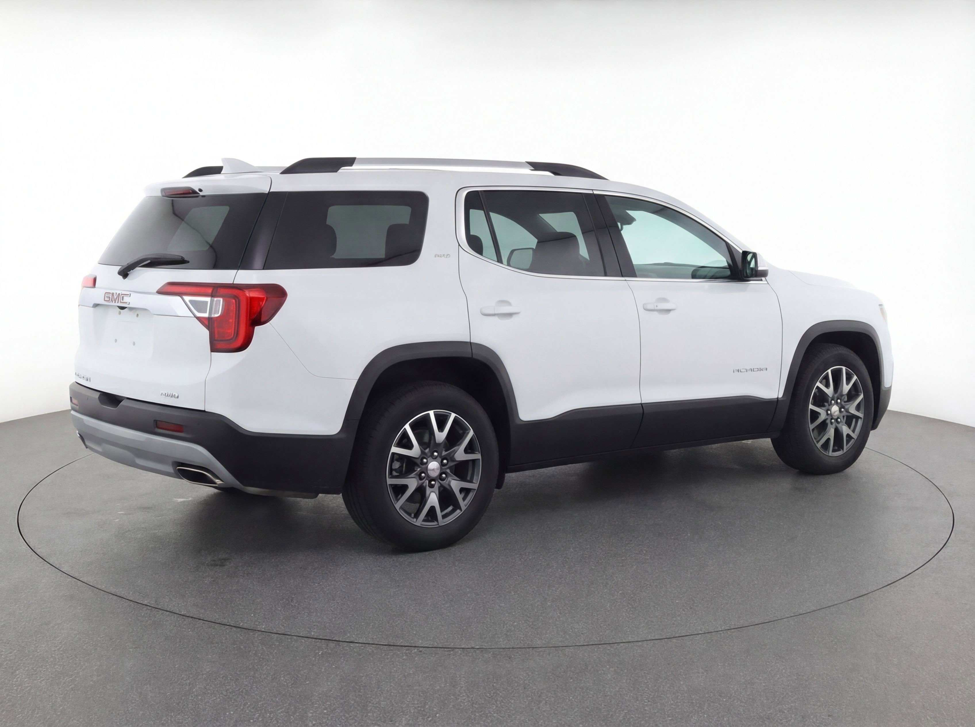 Used 2023 GMC Acadia SLT AWD/4WD image 9