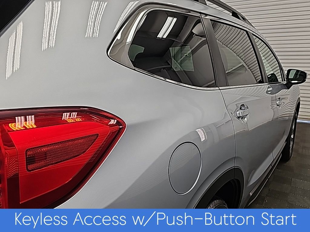 Used 2024 Subaru Ascent Premium w/ Convenience Package image 10