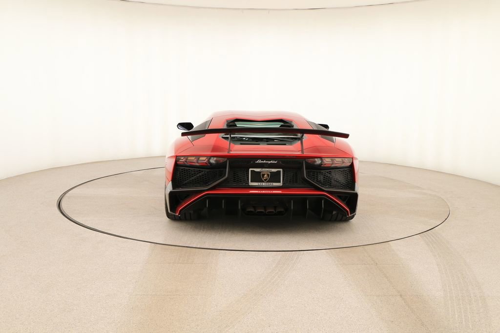 Used 2016 Lamborghini Aventador LP 750-4 Superveloce image 5