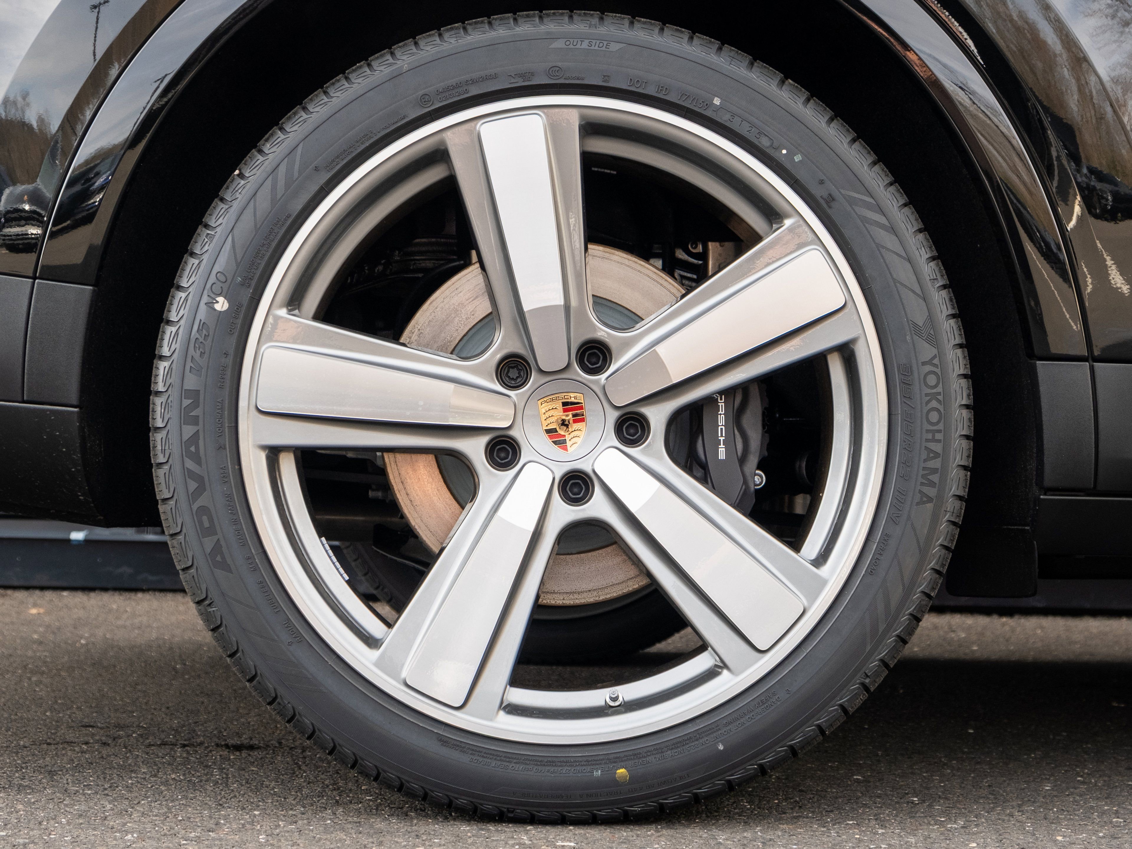 New 2026 Porsche Cayenne AWD/4WD image 14