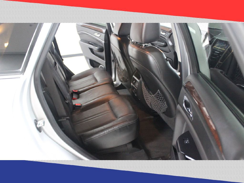 Used 2016 Cadillac SRX Luxury w/ Driver Awareness Package image 32