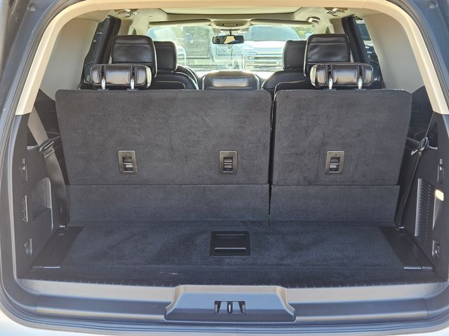 Used 2019 Ford Expedition Platinum AWD/4WD image 6