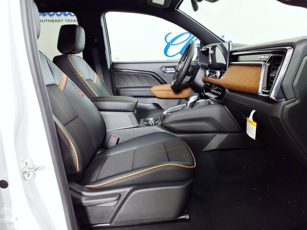New 2026 GMC Canyon AT4 AWD/4WD image 11