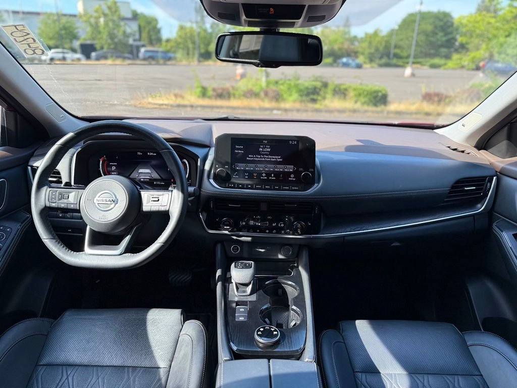 Used 2021 Nissan Rogue Platinum AWD/4WD image 23