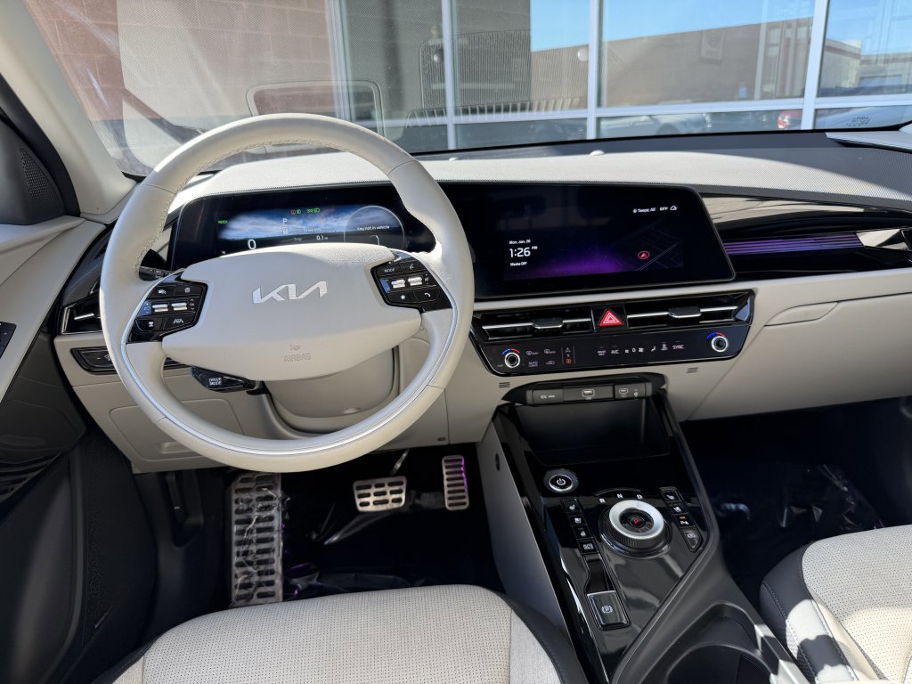 Used 2024 Kia Niro Wave w/ Wave Preserve Package image 16