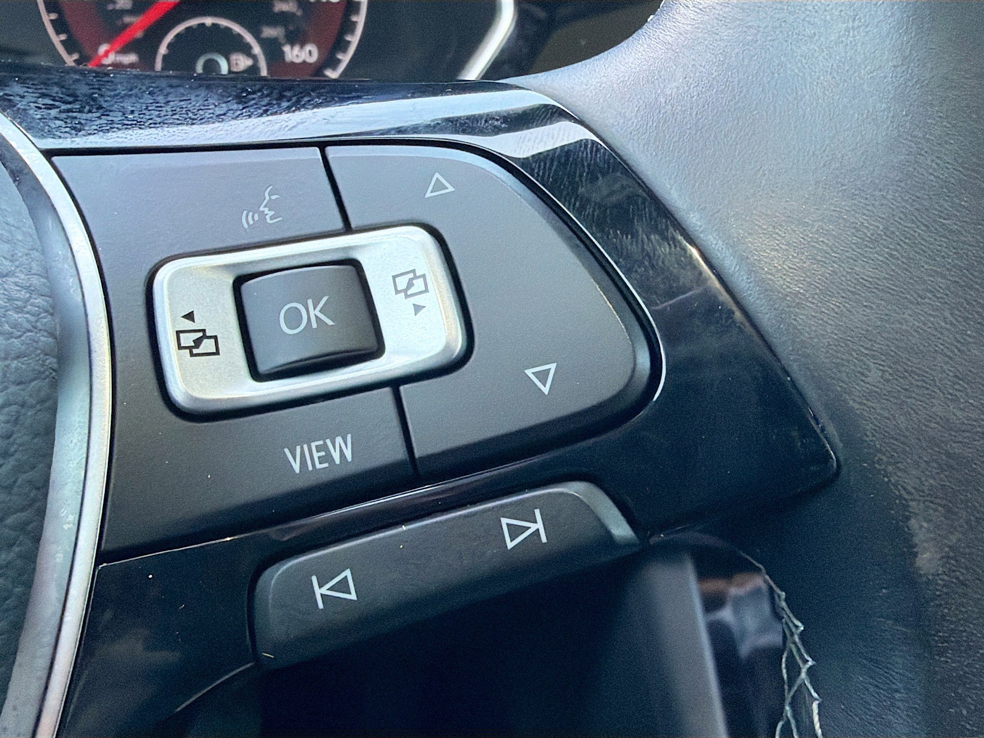 Used 2019 Volkswagen Jetta R-Line w/ R-Line Cold Weather Package FWD image 36