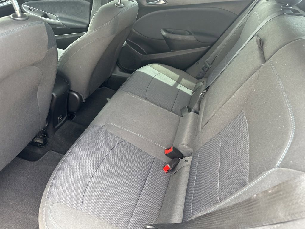 Used 2019 Chevrolet Cruze LT FWD image 17
