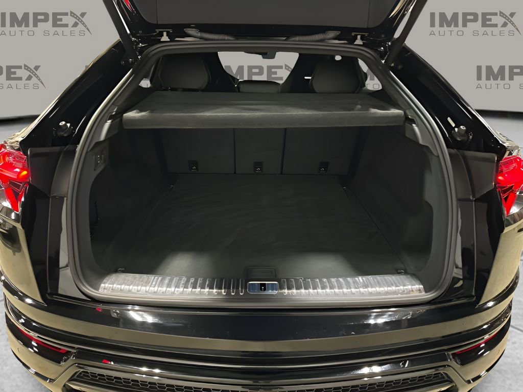 Used 2019 Lamborghini Urus AWD/4WD image 29