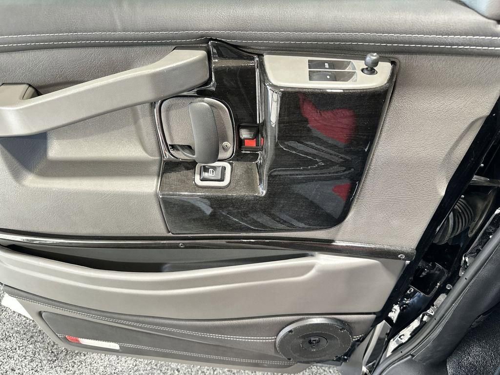 Used 2024 GMC Savana 2500 w/ Driver Convenience Package image 14