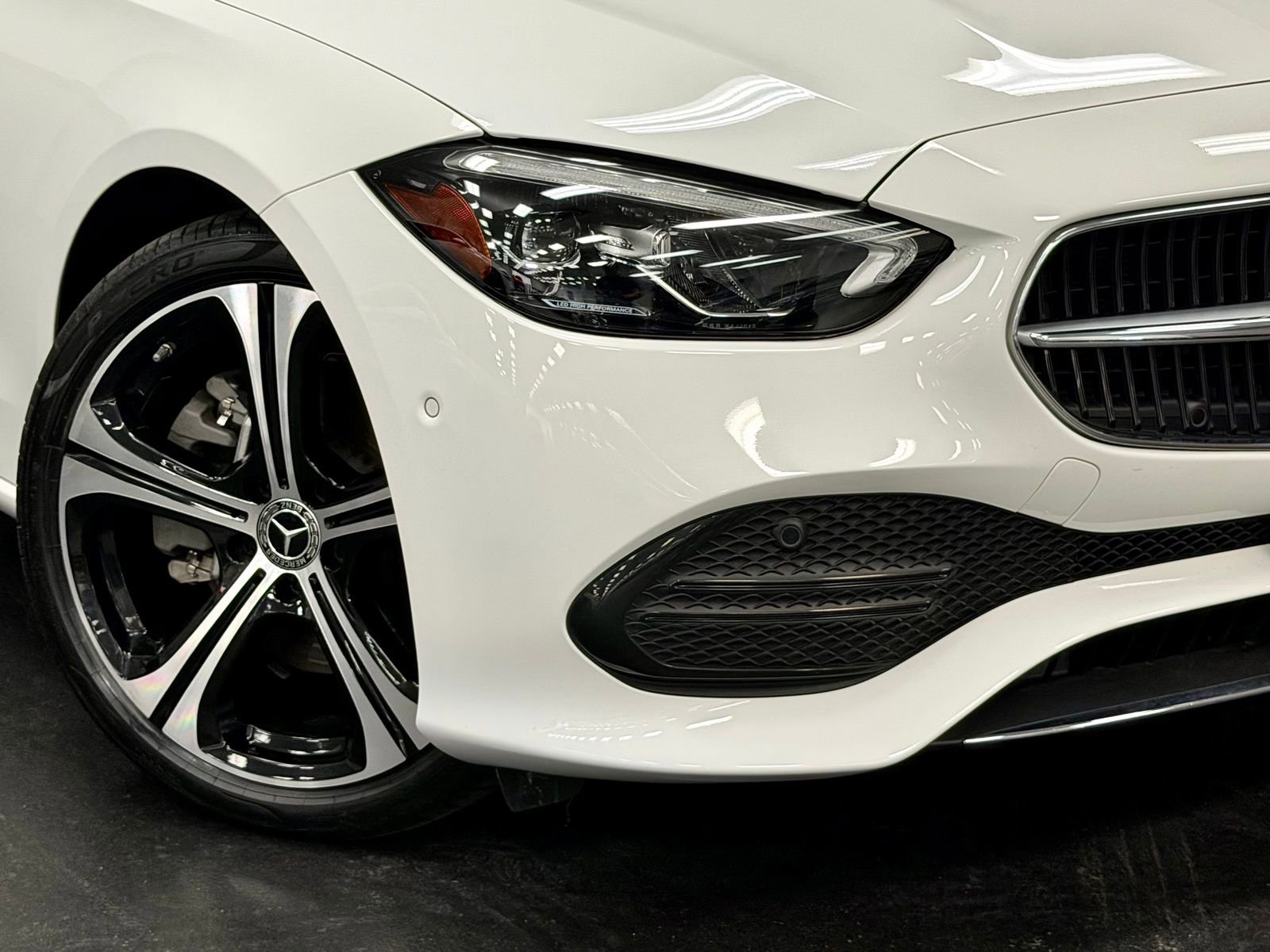 Certified 2023 Mercedes-Benz C 300 Sedan image 4