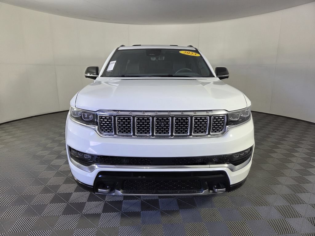 Used 2023 Jeep Grand Wagoneer Series III w/ Rear Seat Video Group 1 AWD/4WD image 3