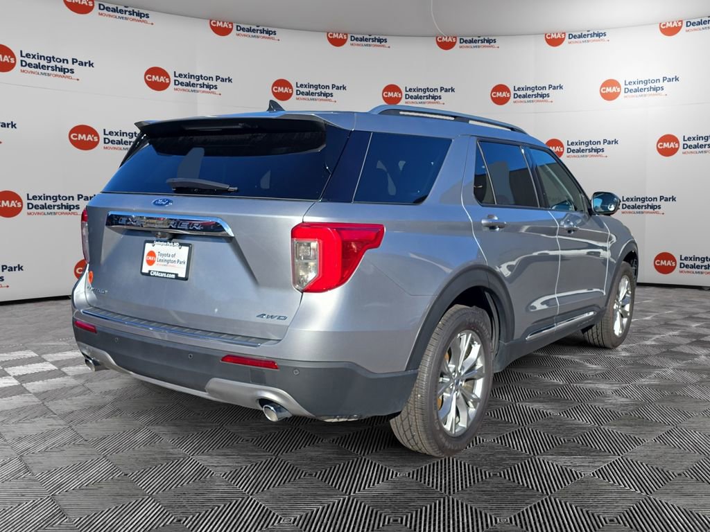 Used 2023 Ford Explorer Limited w/ Equipment Group 301A image 7