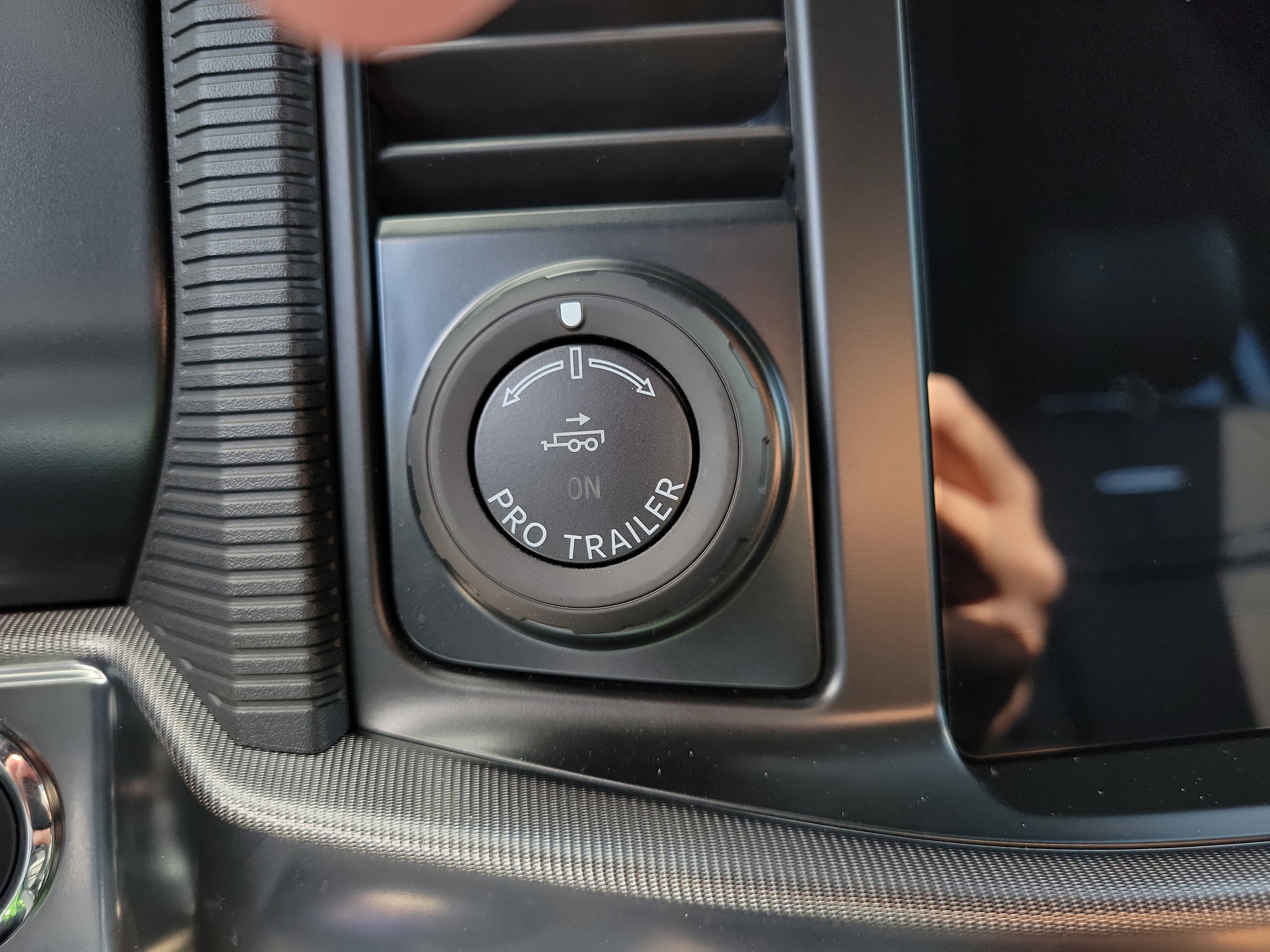 Used 2025 Ford F150 Platinum w/ Equipment Group 702A High image 25