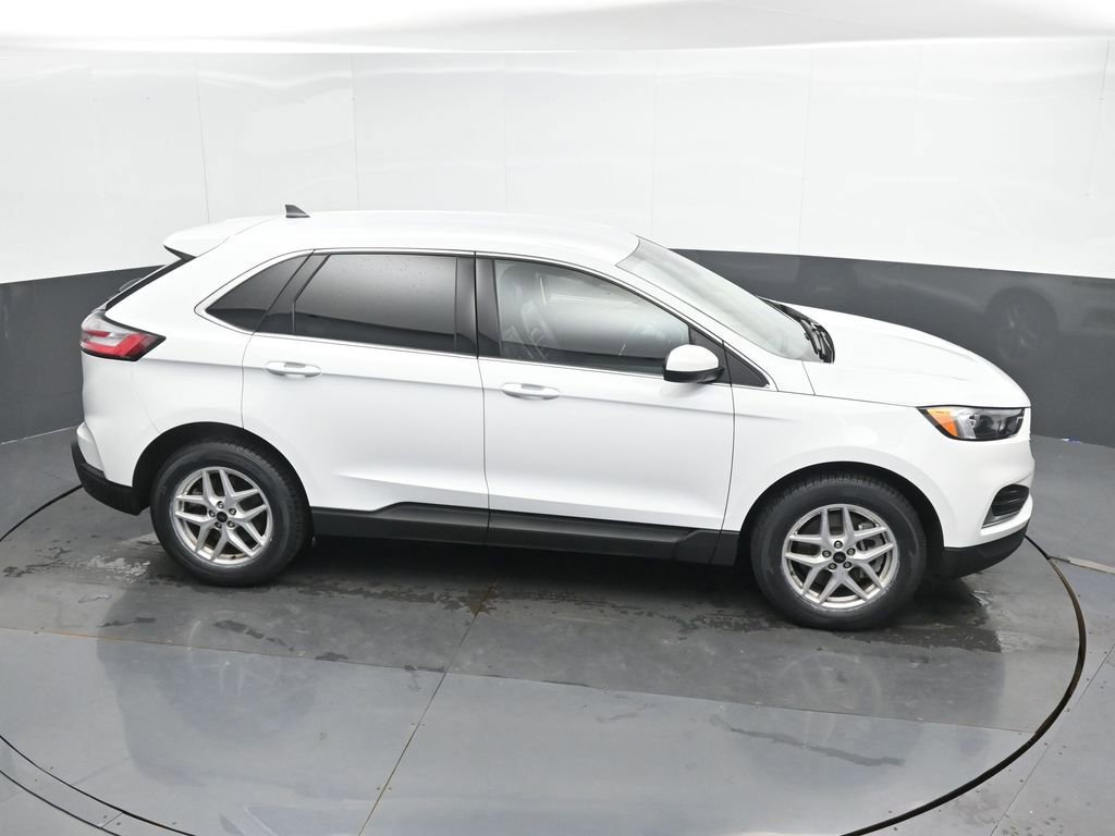 Used 2024 Ford Edge SEL image 38