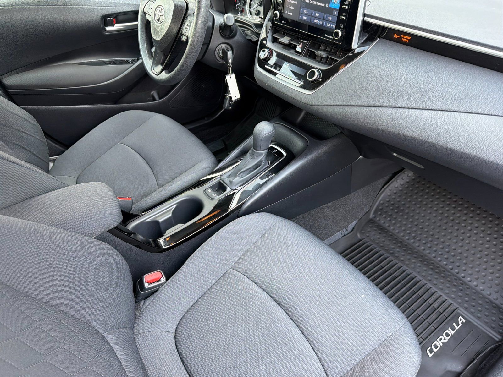 Used 2021 Toyota Corolla LE FWD image 14