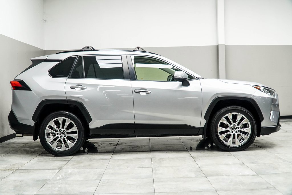 Used 2019 Toyota RAV4 Limited image 6