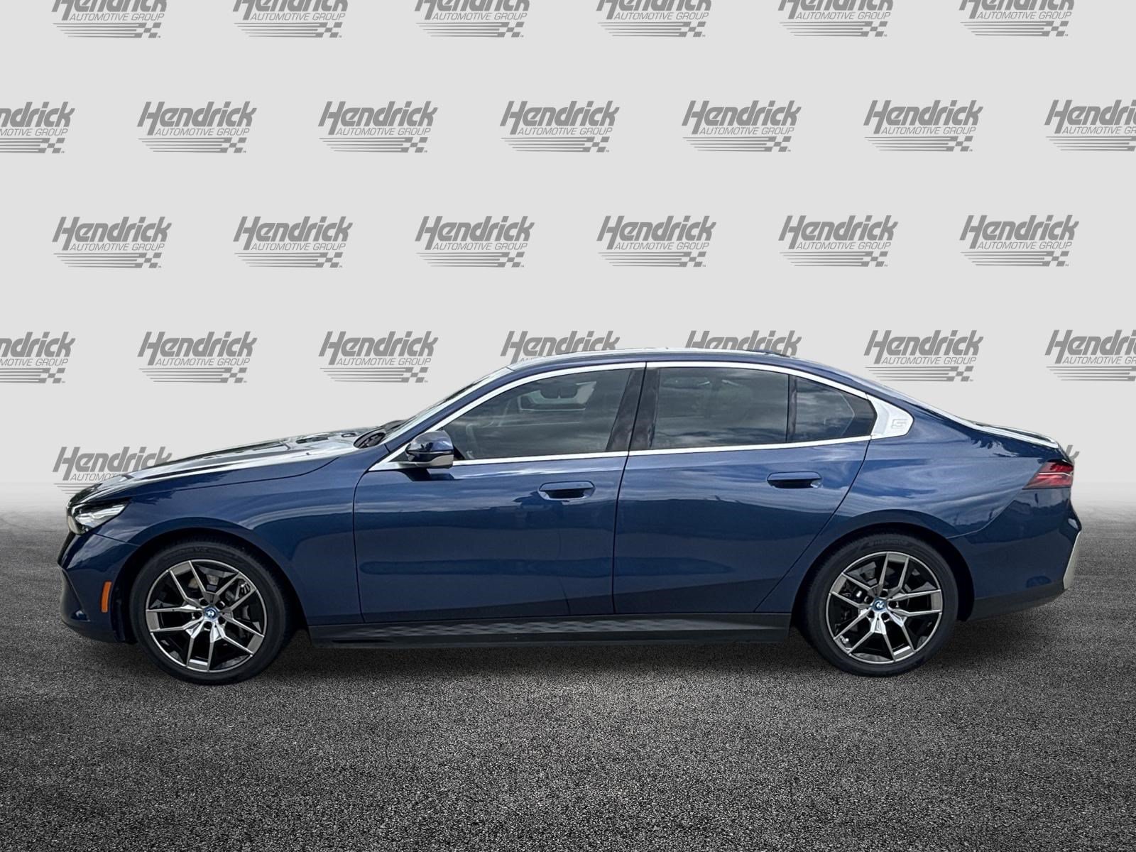 Used 2024 BMW i5 eDrive40i w/ Convenience Package RWD image 7