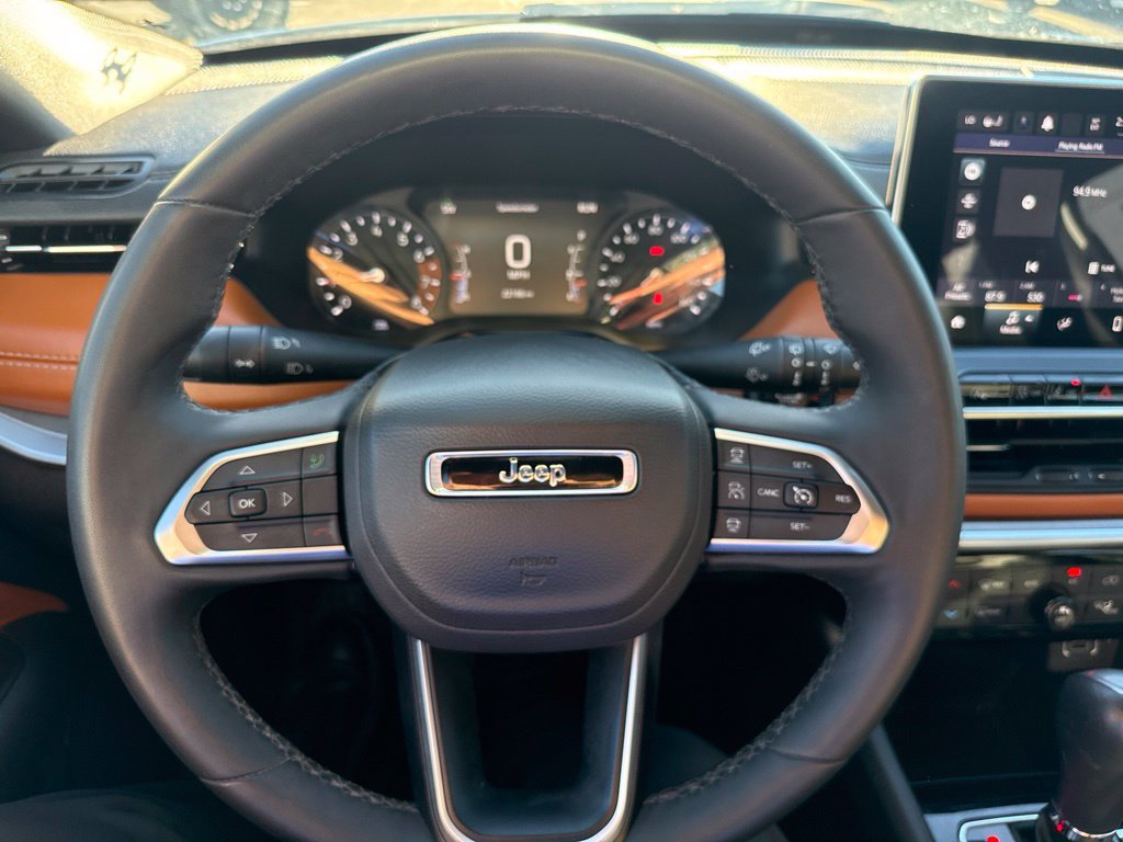 Certified 2025 Jeep Compass Limited AWD/4WD image 18