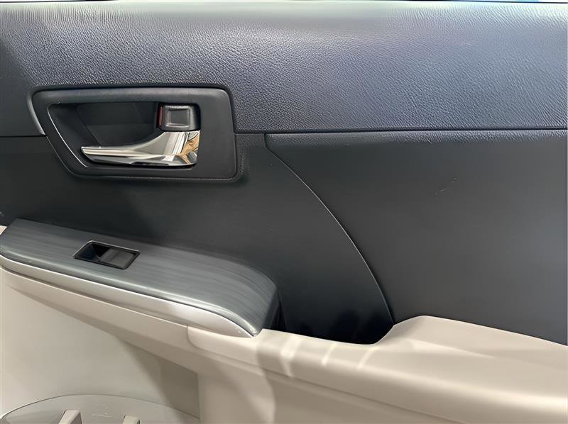 Used 2014 Toyota Camry LE FWD image 19