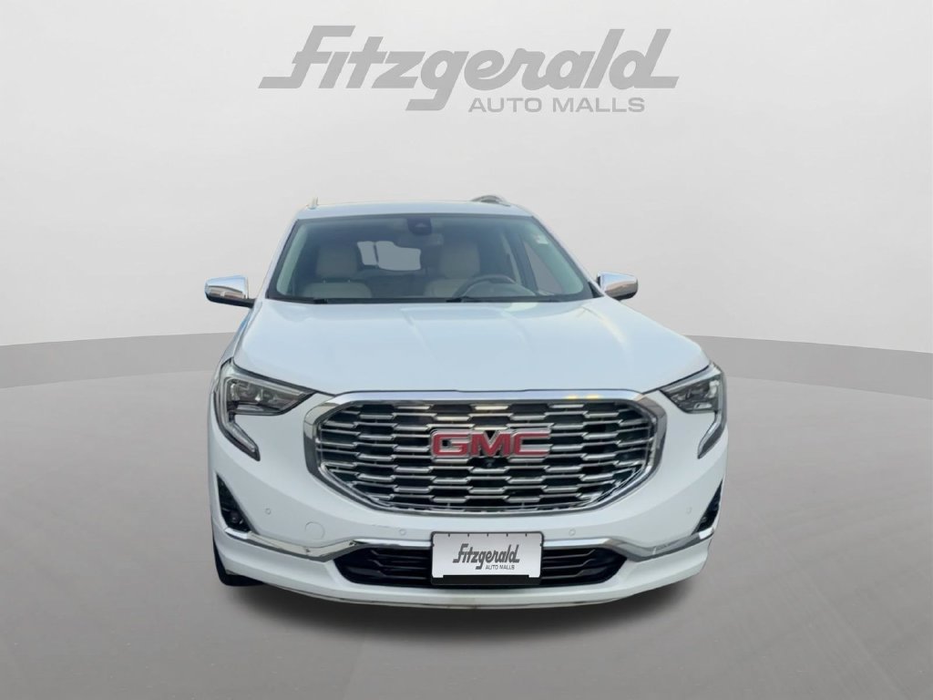 Used 2019 GMC Terrain Denali w/ Advanced Safety Package AWD/4WD image 2