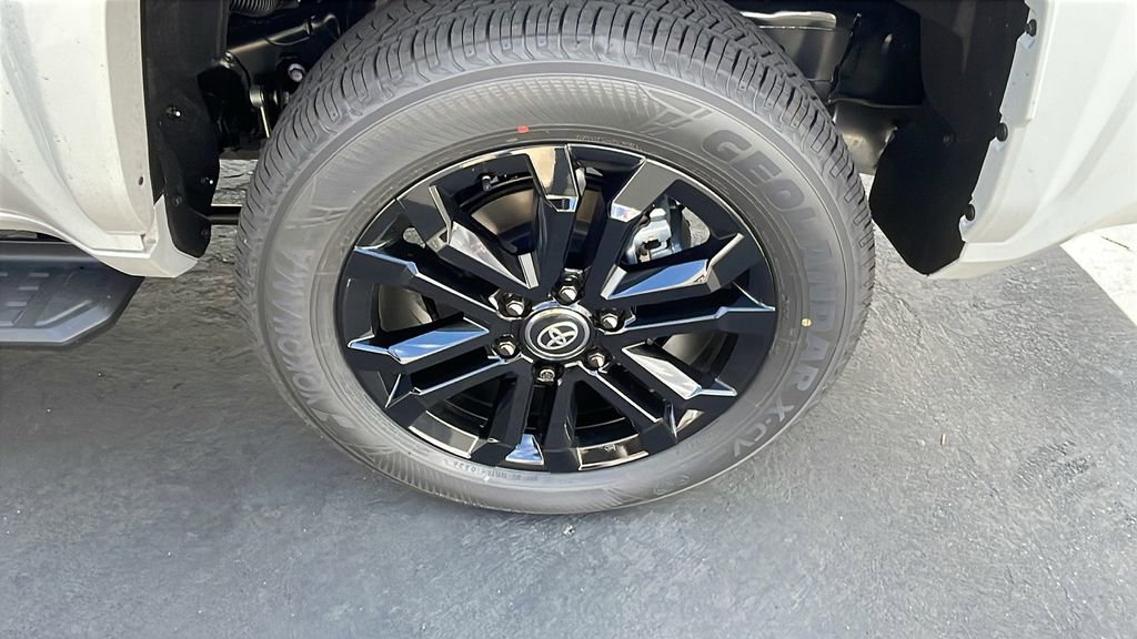 New 2026 Toyota 4Runner 4WD image 30