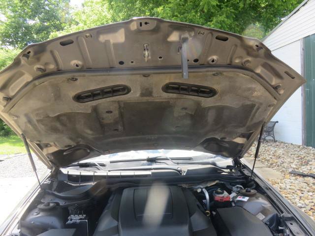 Used 2009 Pontiac G8 w/ Premium Package RWD image 28