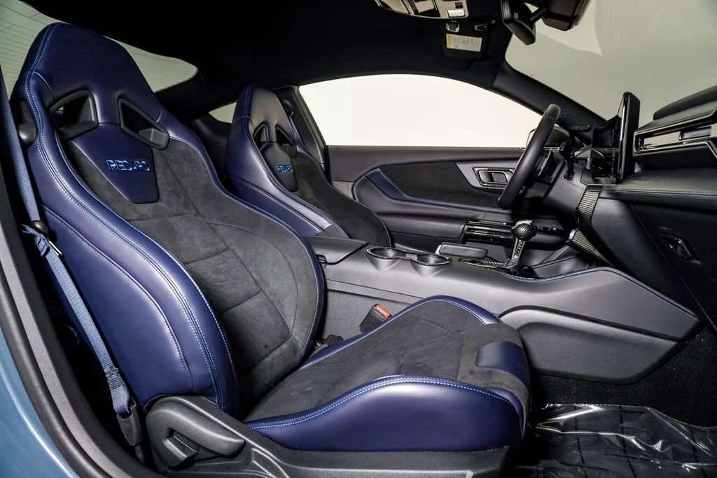 Used 2025 Ford Mustang Dark Horse image 17