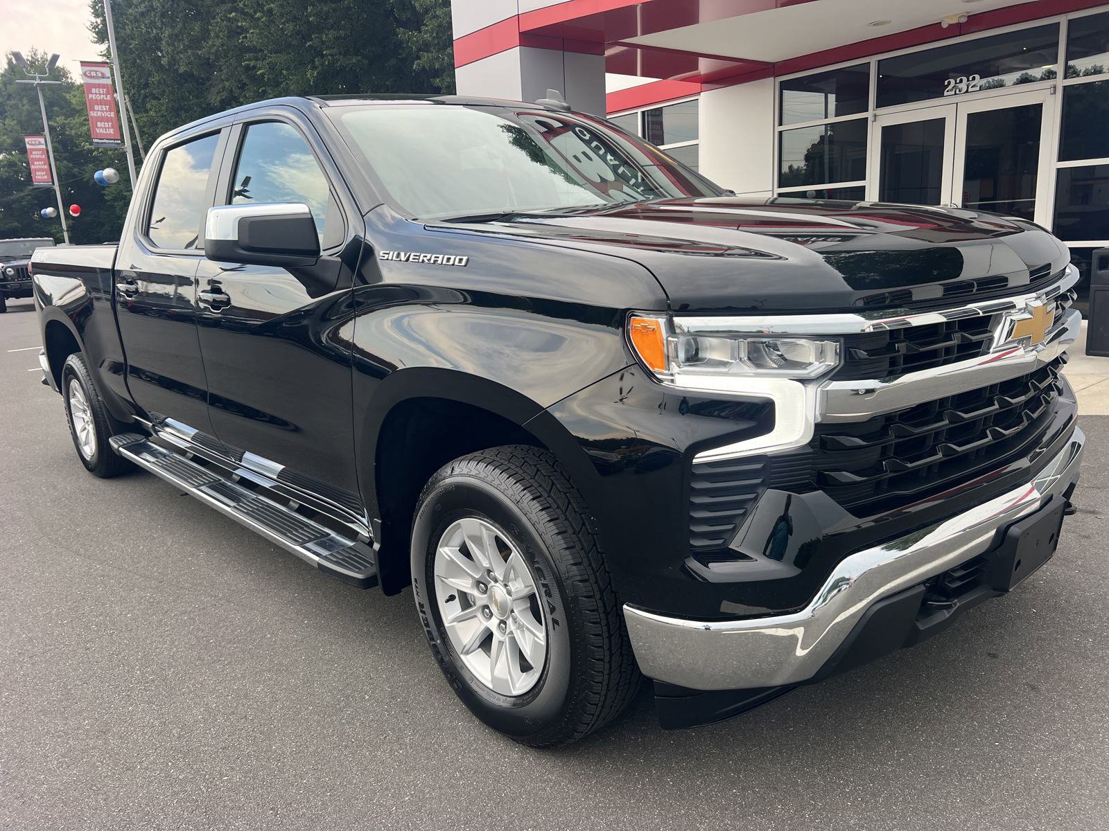 Used 2024 Chevrolet Silverado 1500 LT w/ Protection Package image 2