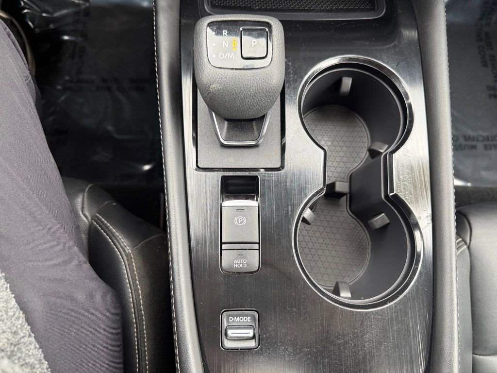 Used 2023 Nissan Rogue SL image 34