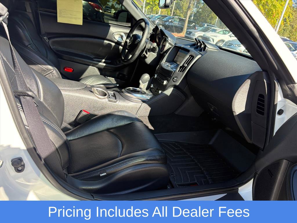 Used 2020 Nissan 370Z Touring Sport RWD image 18