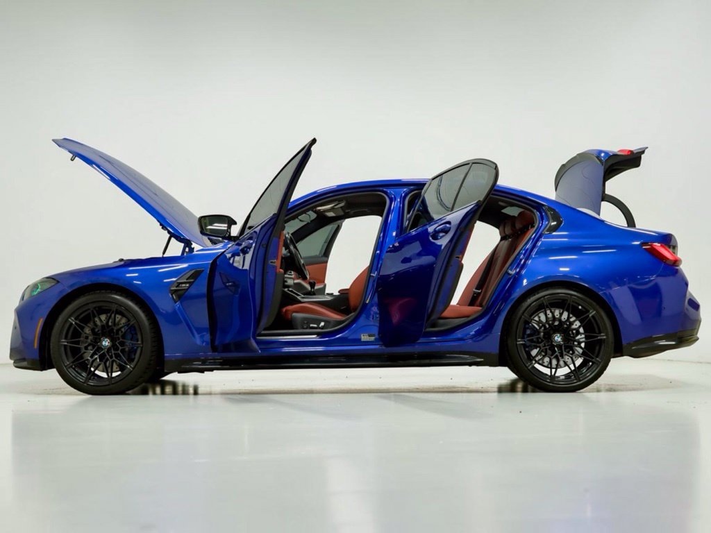Used 2023 BMW M3 w/ M Carbon Exterior Package RWD image 4