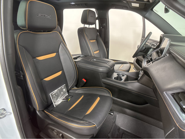 Used 2024 GMC Yukon AT4 image 6