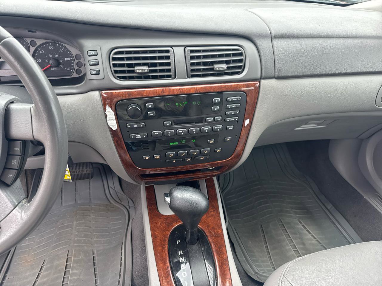 Used 2004 Mercury Sable LS Premium image 10