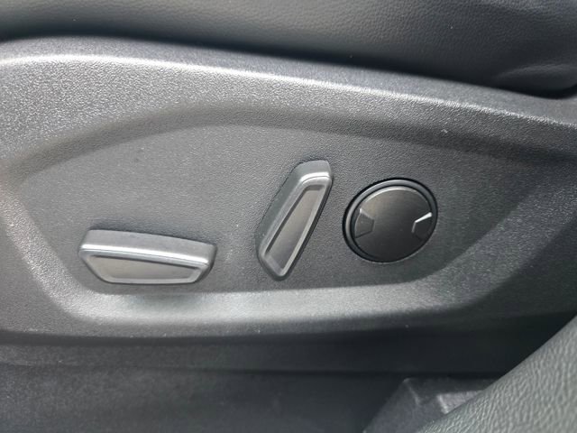 Used 2024 Ford Edge SEL image 16