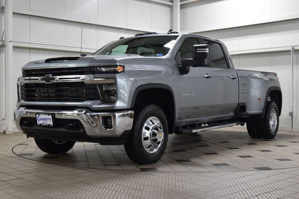 New 2026 Chevrolet Silverado 3500 LT w/ All Star Edition AWD/4WD image 3