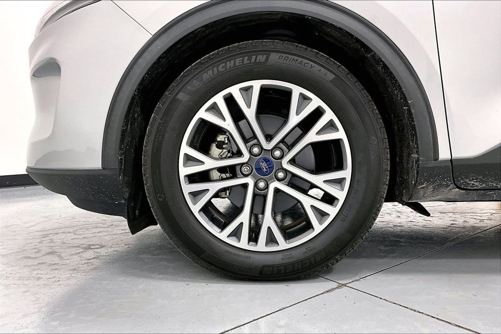 Used 2020 Ford Escape SEL image 11