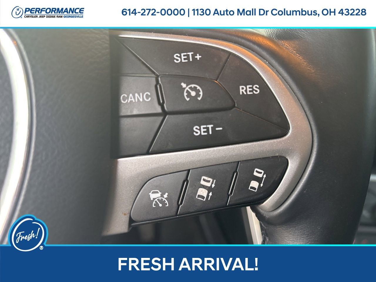 Used 2016 Dodge Challenger R/T Scat Pack w/ Leather Interior Group image 20