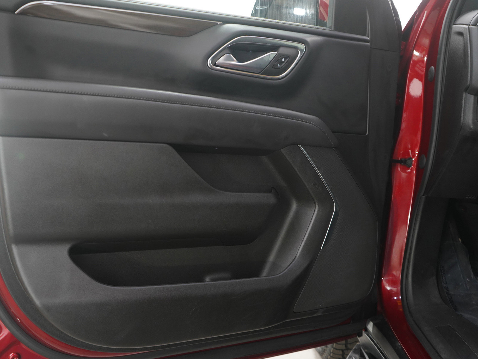 Used 2023 GMC Yukon SLE AWD/4WD image 21