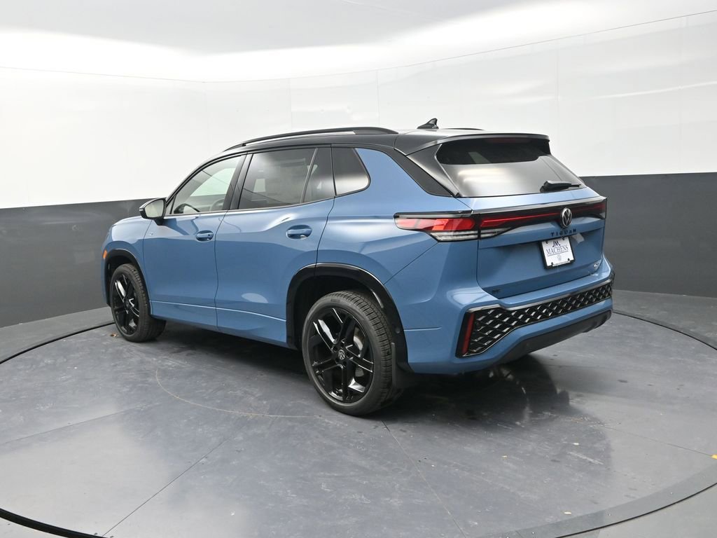 New 2026 Volkswagen Tiguan SE R-Line image 8