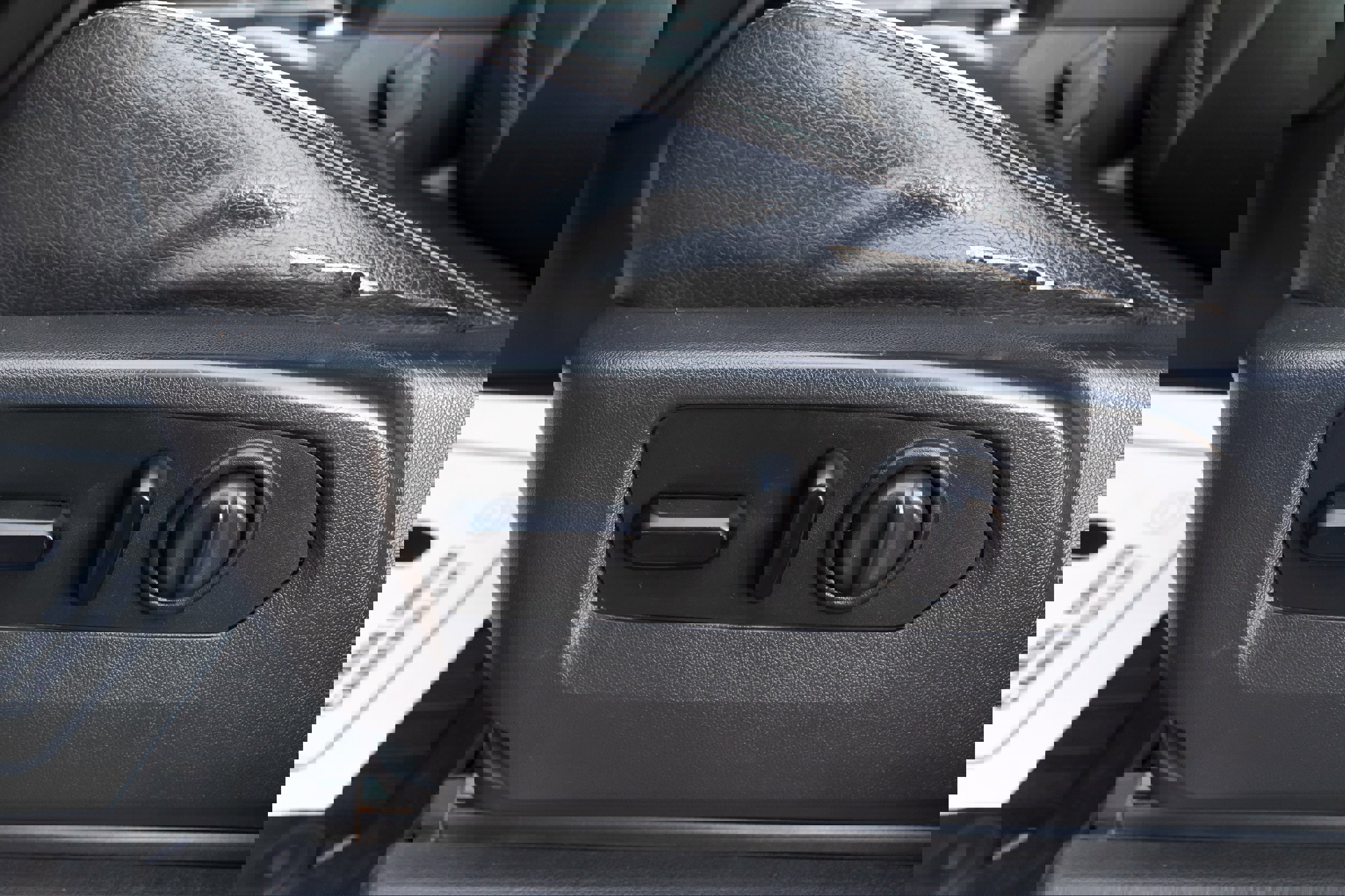 Used 2020 GMC Sierra 2500 Denali w/ Denali Ultimate Package image 11